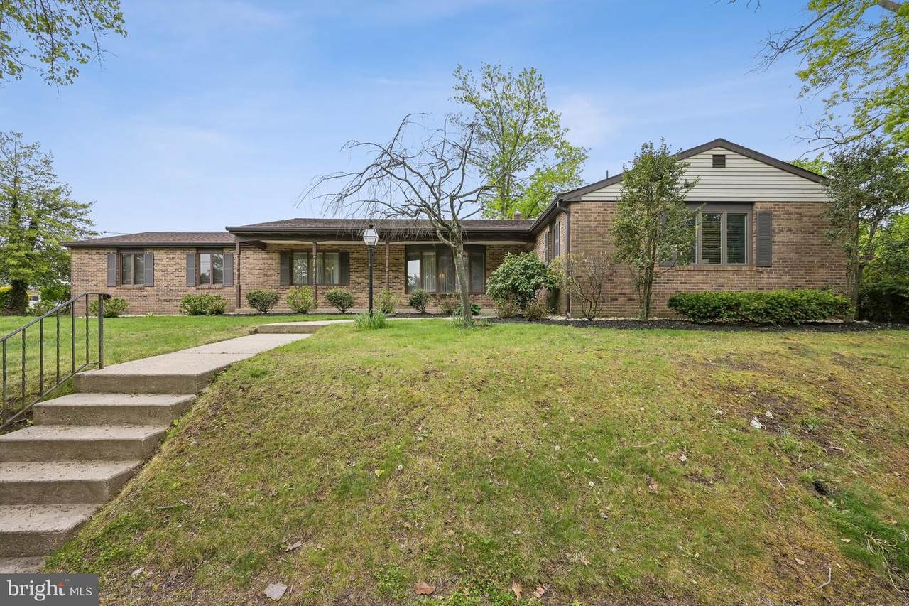 901 2ND Street - Photo 1