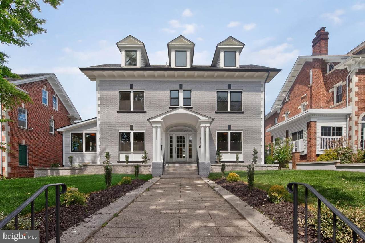 4404 16TH Street - Photo 1