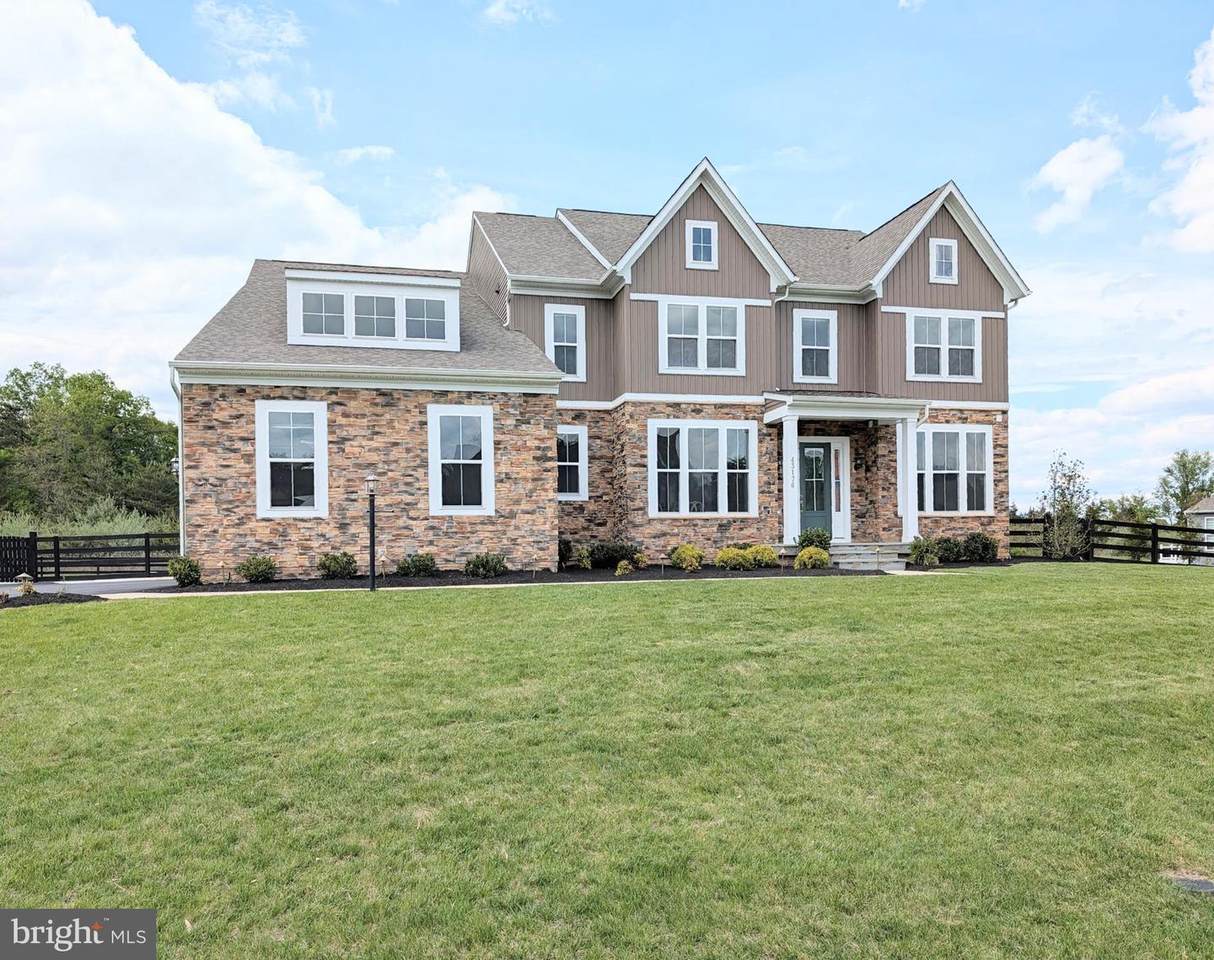 43176 Bitter Persimmon Court - Photo 1