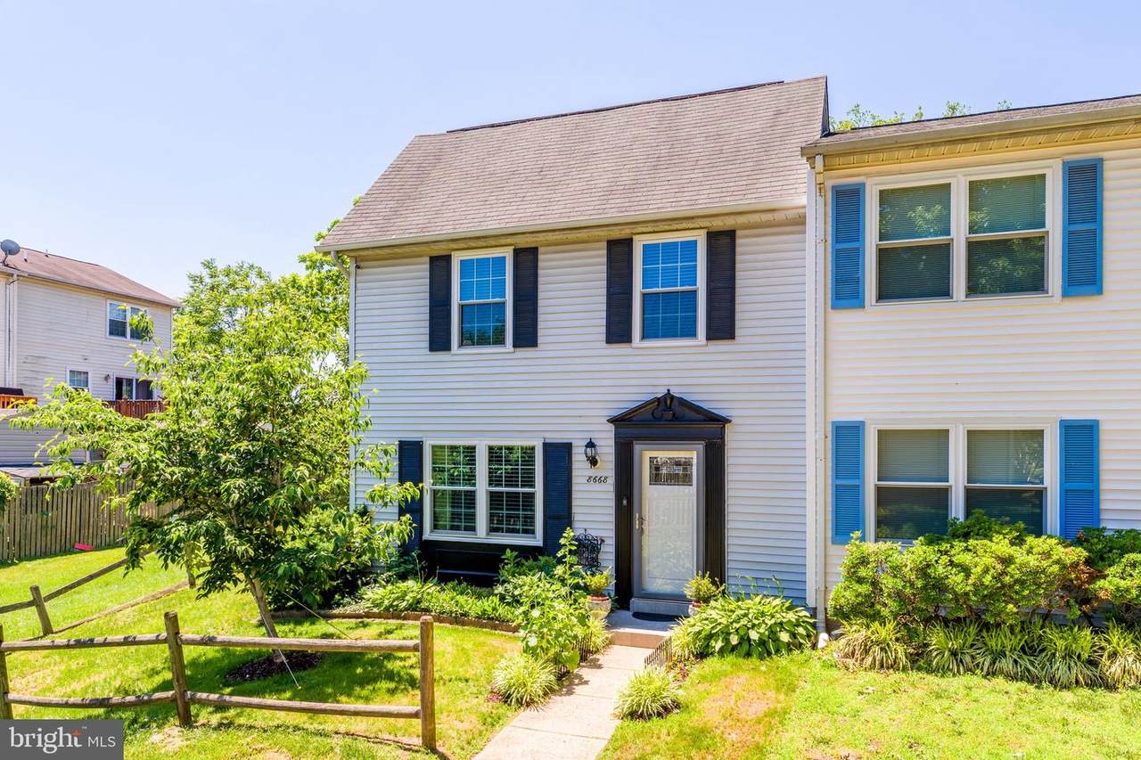 8668 Woodhue Court - Photo 1