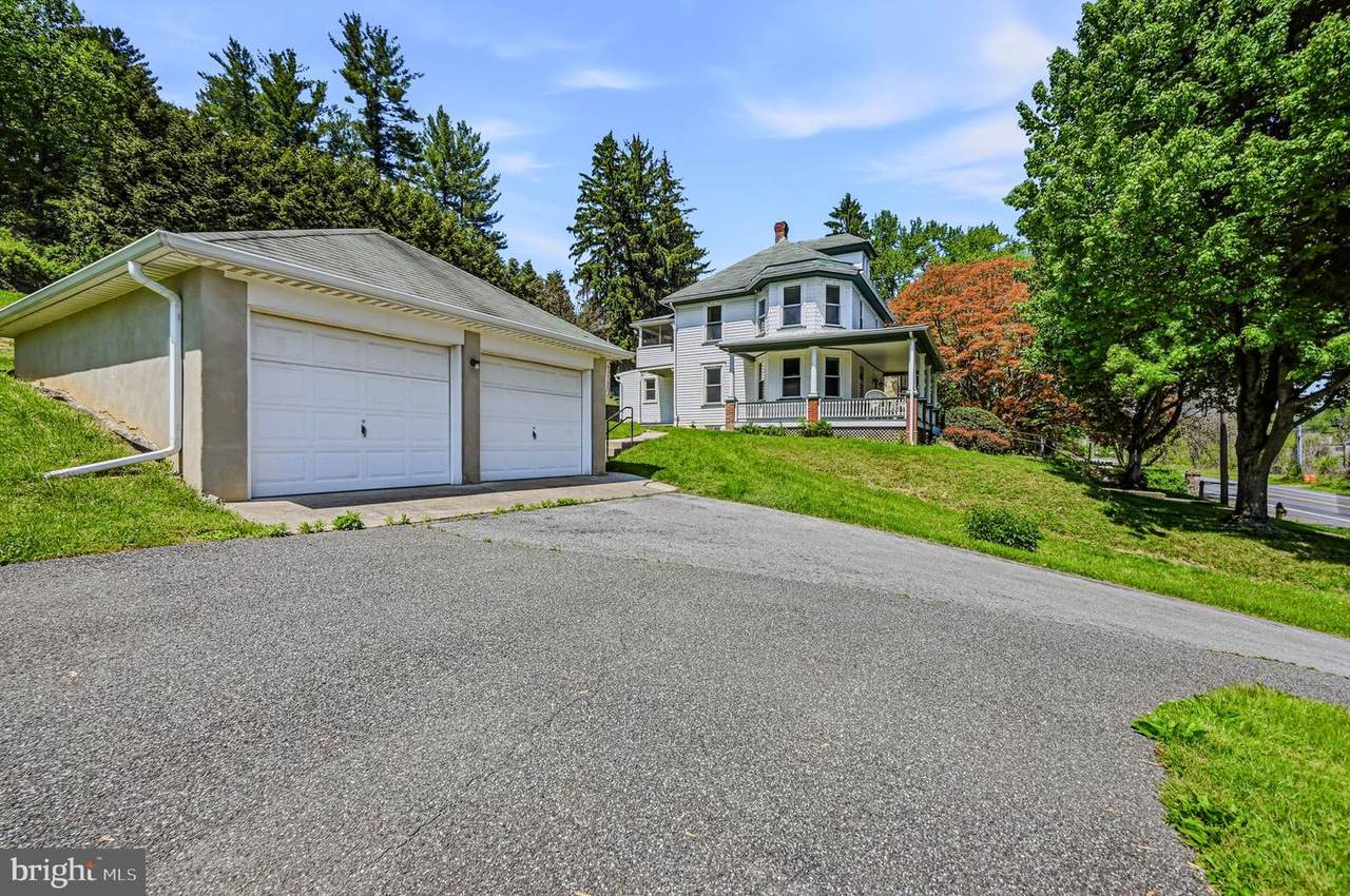 1101 Yorklyn Road - Photo 1