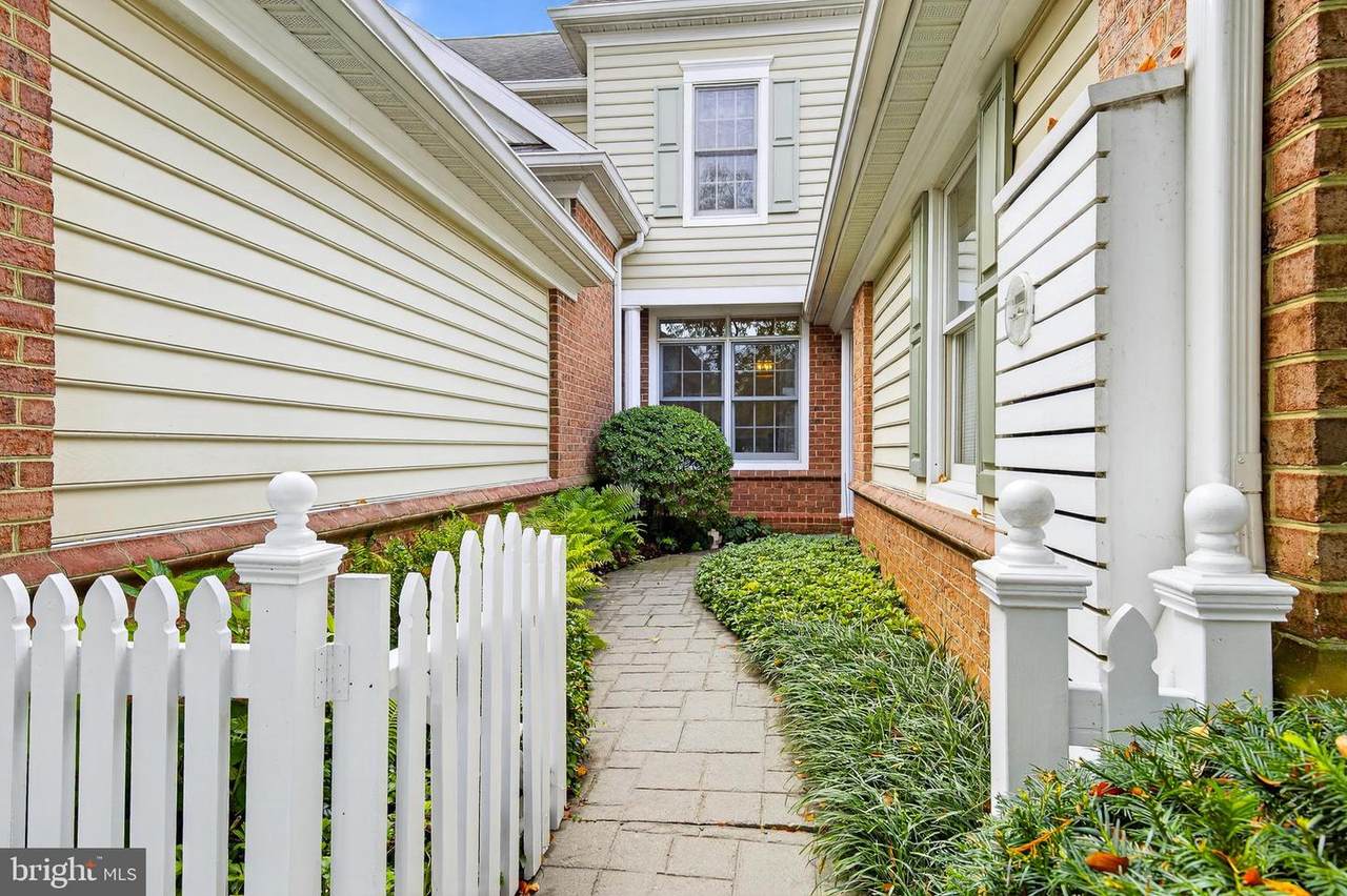 634 Northfield Road - Photo 1