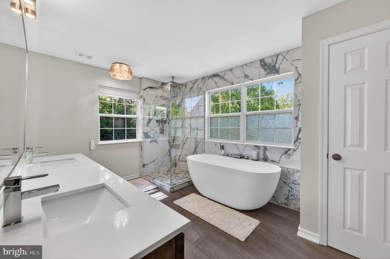 452 Larkspur Lane - Photo 1