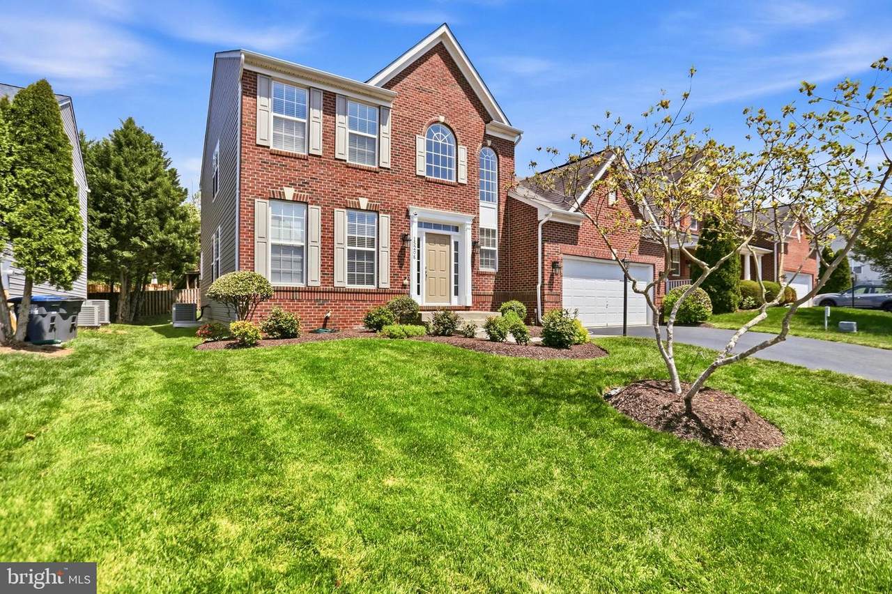 15208 Santander Drive - Photo 1