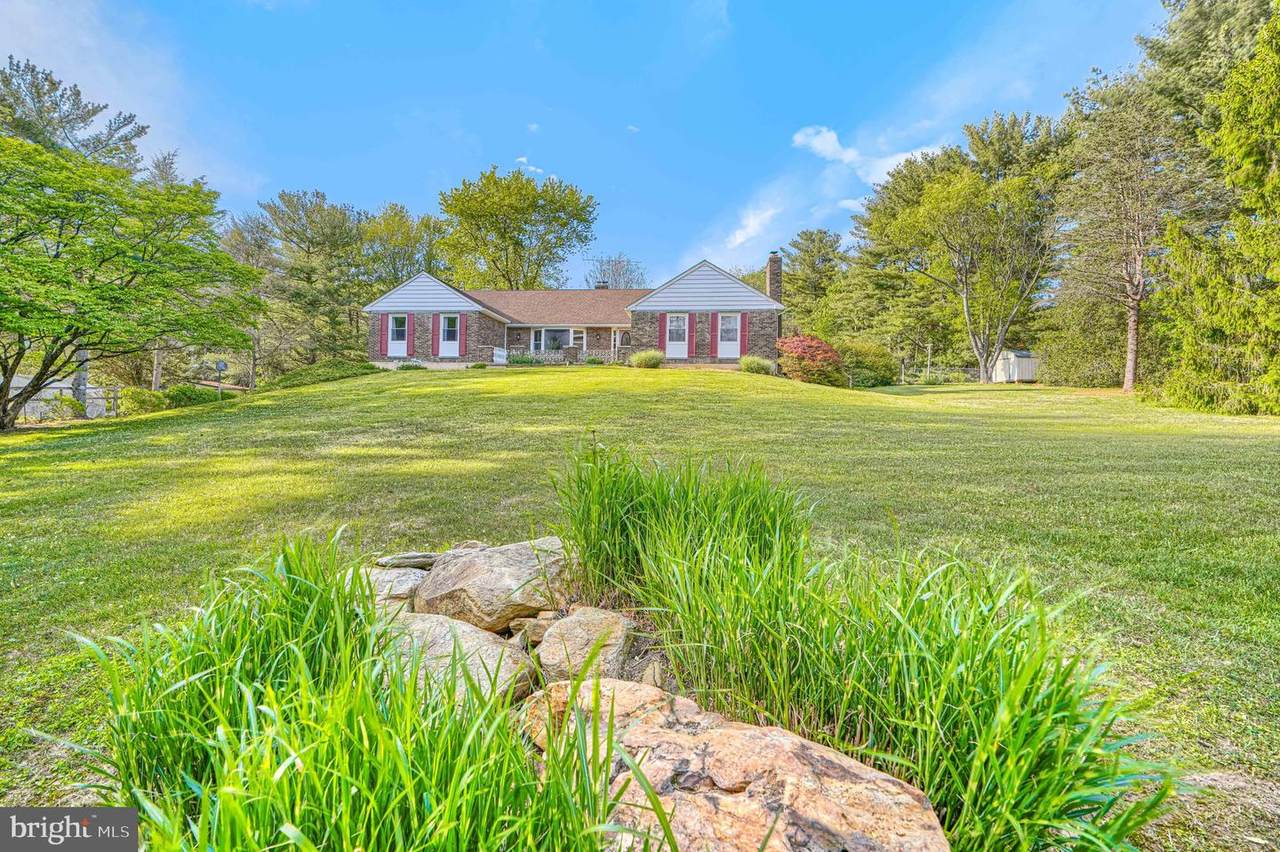 169 Providence Road - Photo 1