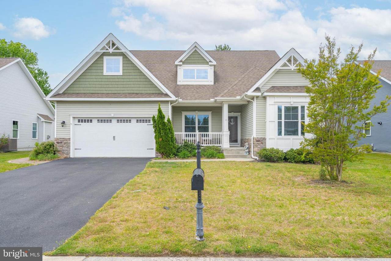 10 Golden Eagle Drive - Photo 1