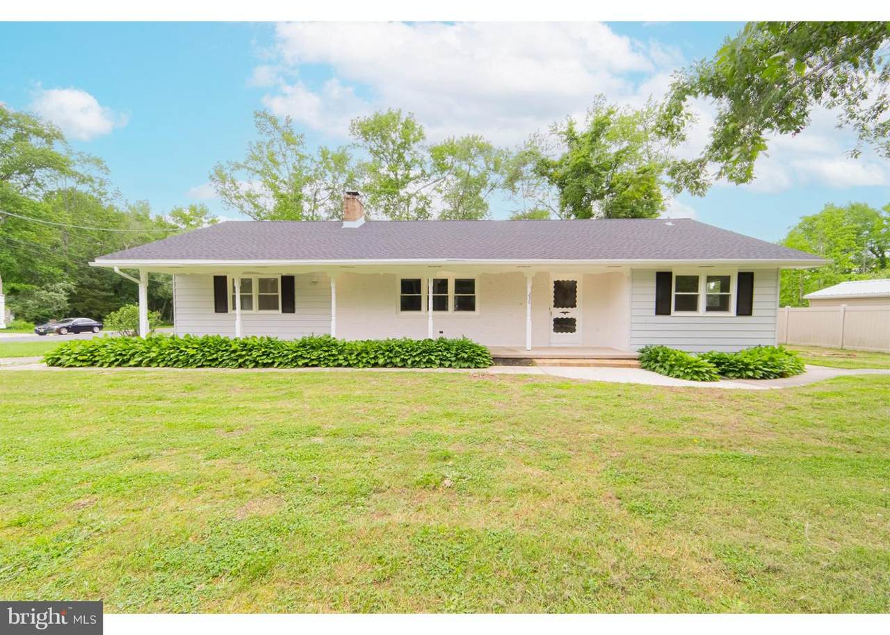 236 Cedar Avenue - Photo 1