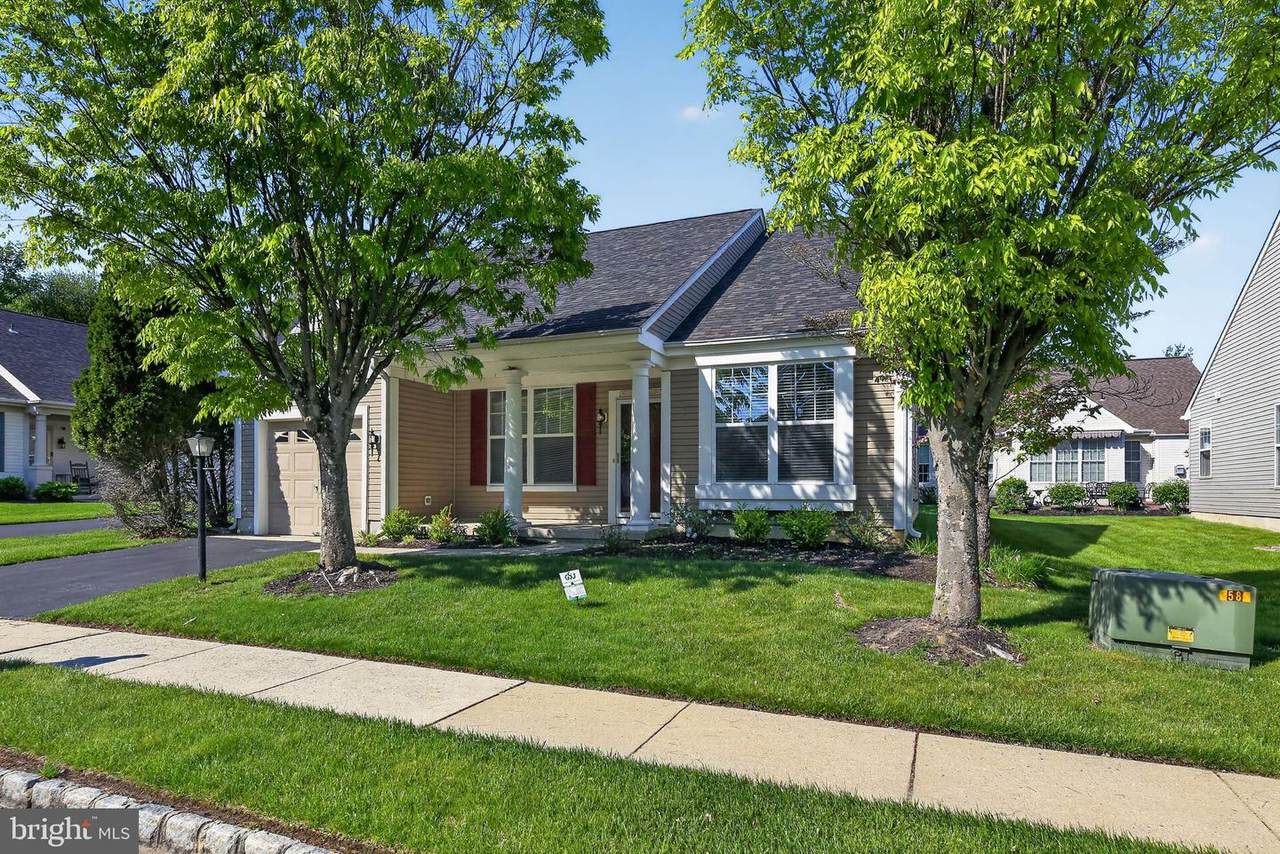 8 Impatiens Court - Photo 1