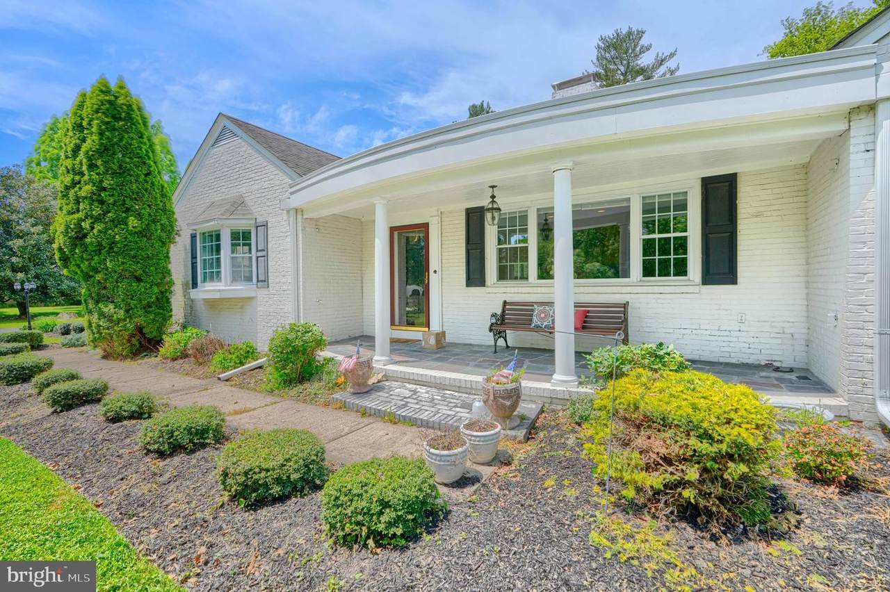 199 Riverside Drive - Photo 1