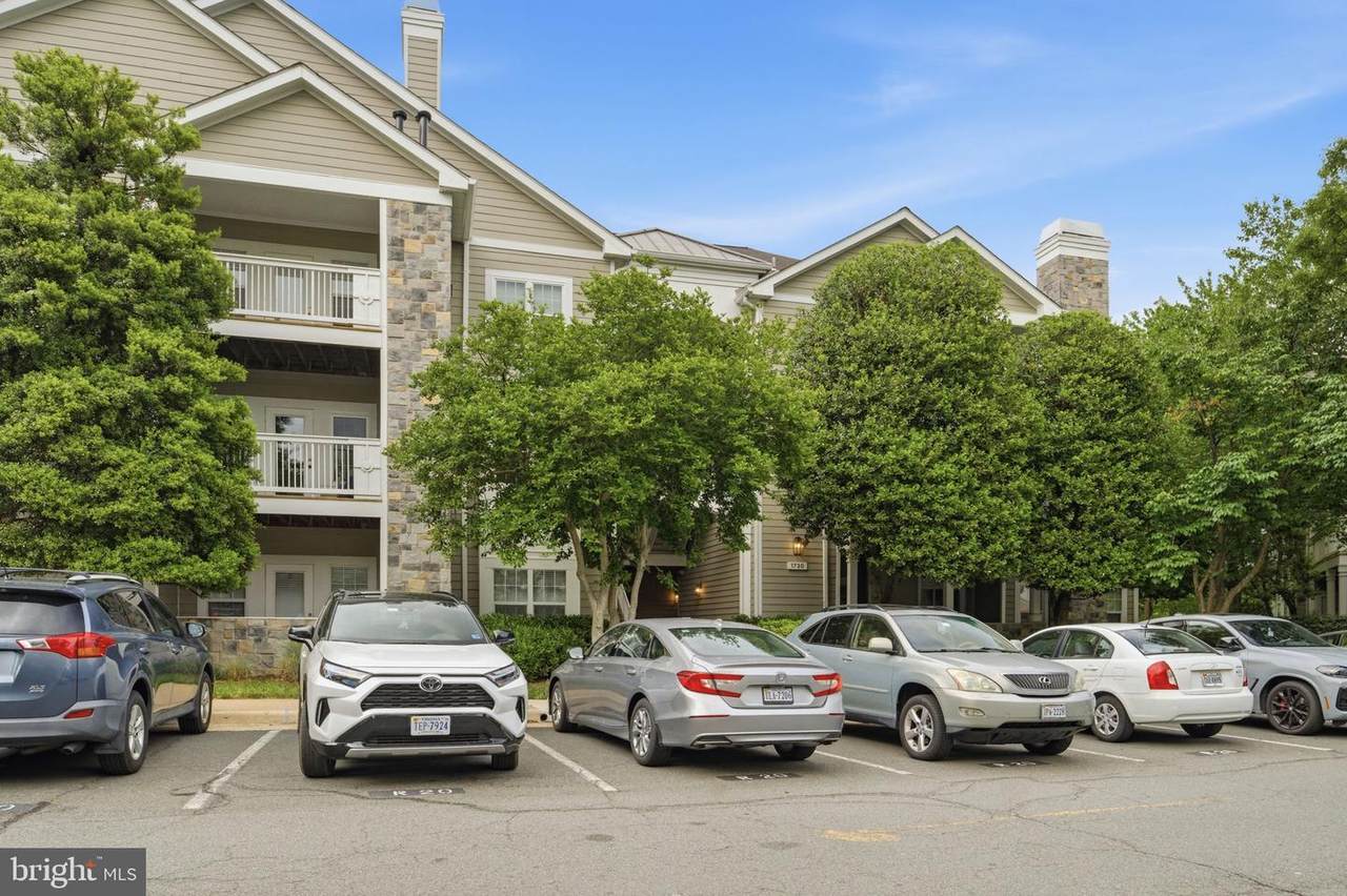 1720 Lake Shore Crest Drive - Photo 1