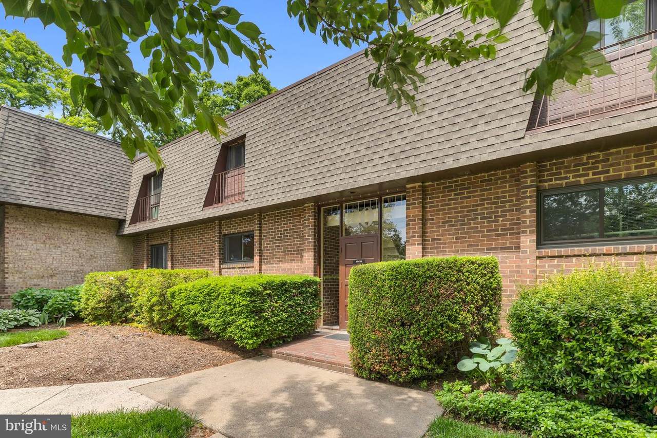 11620 Vantage Hill Road - Photo 1