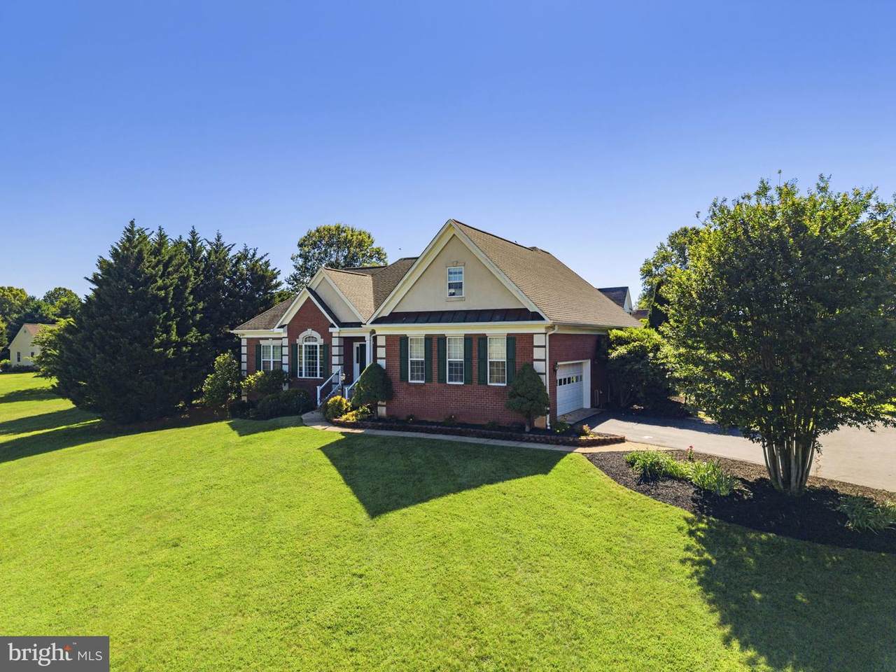 https://bt-photos.global.ssl.fastly.net/brightmls/1280_boomver_2_804897857826-2.jpg