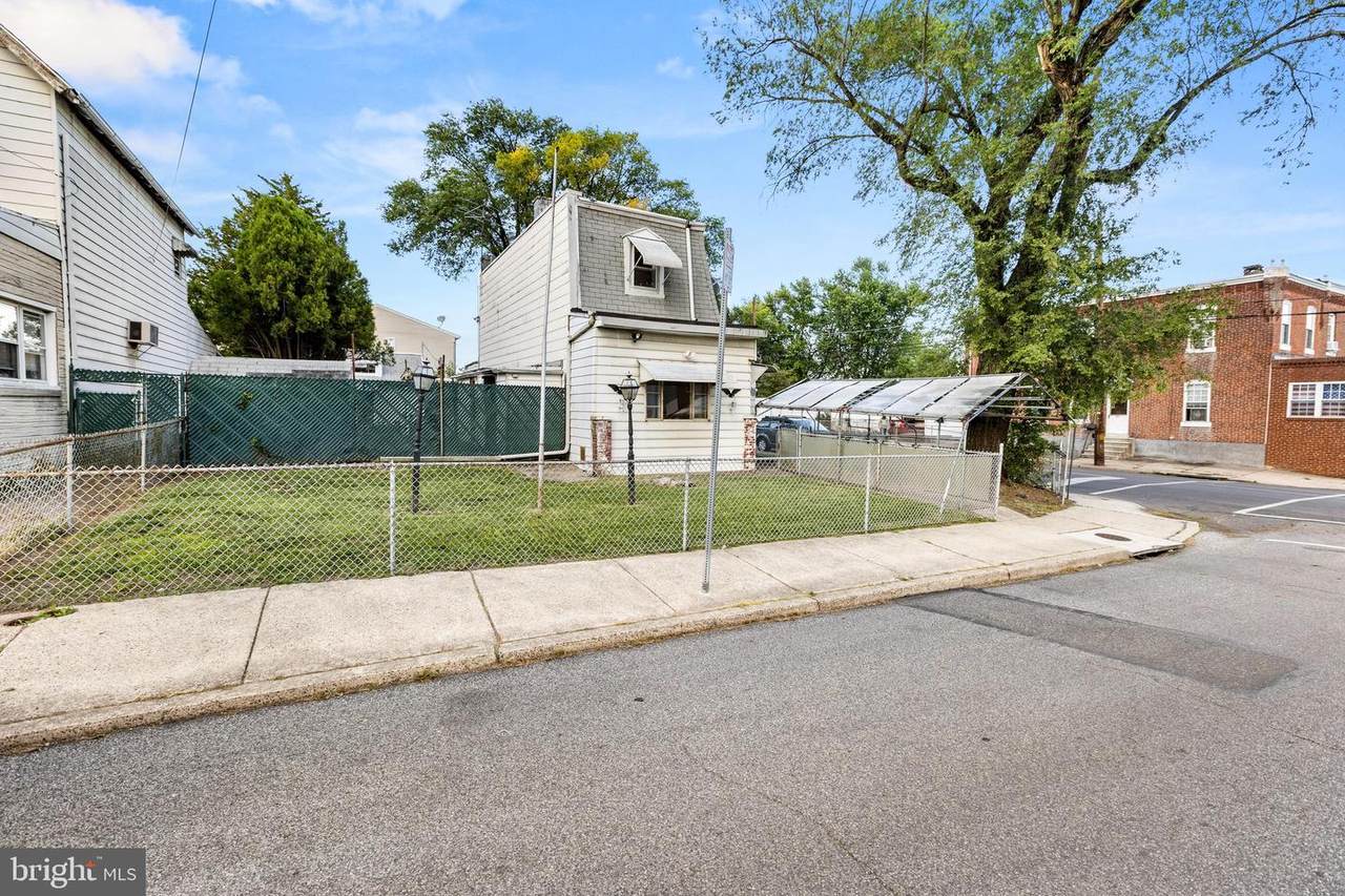 2617 76TH Street - Photo 1