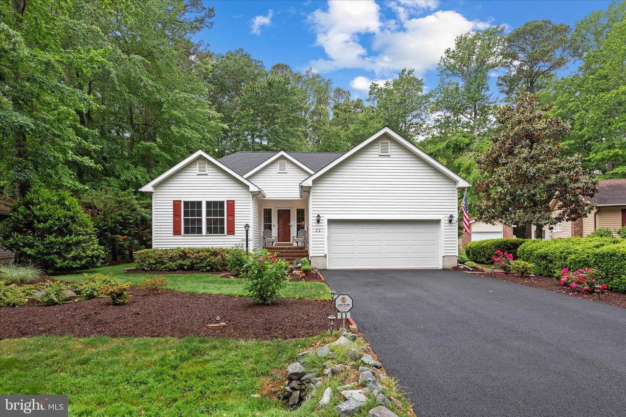 11 Burr Hill Drive - Photo 1