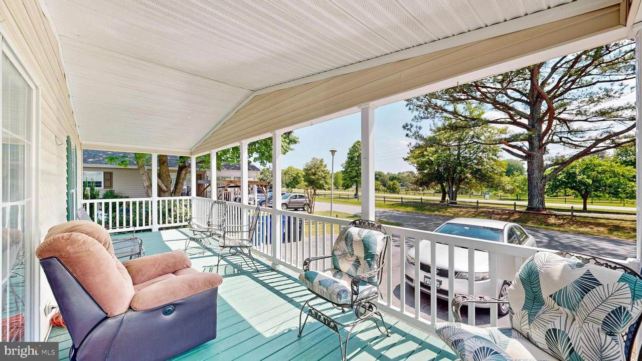 34786 Breakers Street - Photo 1
