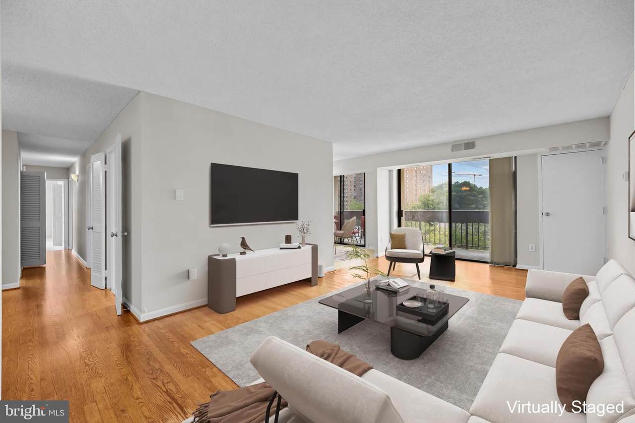 5300 Holmes Run Parkway - Photo 1