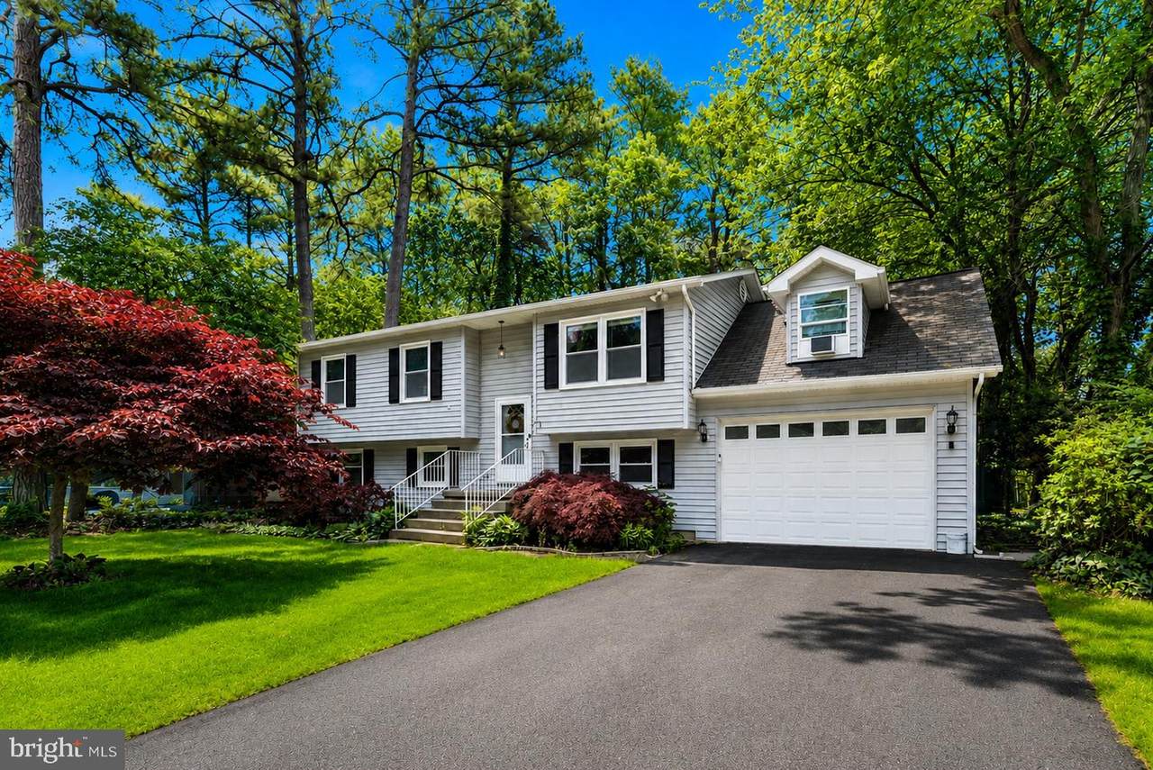 447 Dogwood Drive - Photo 1