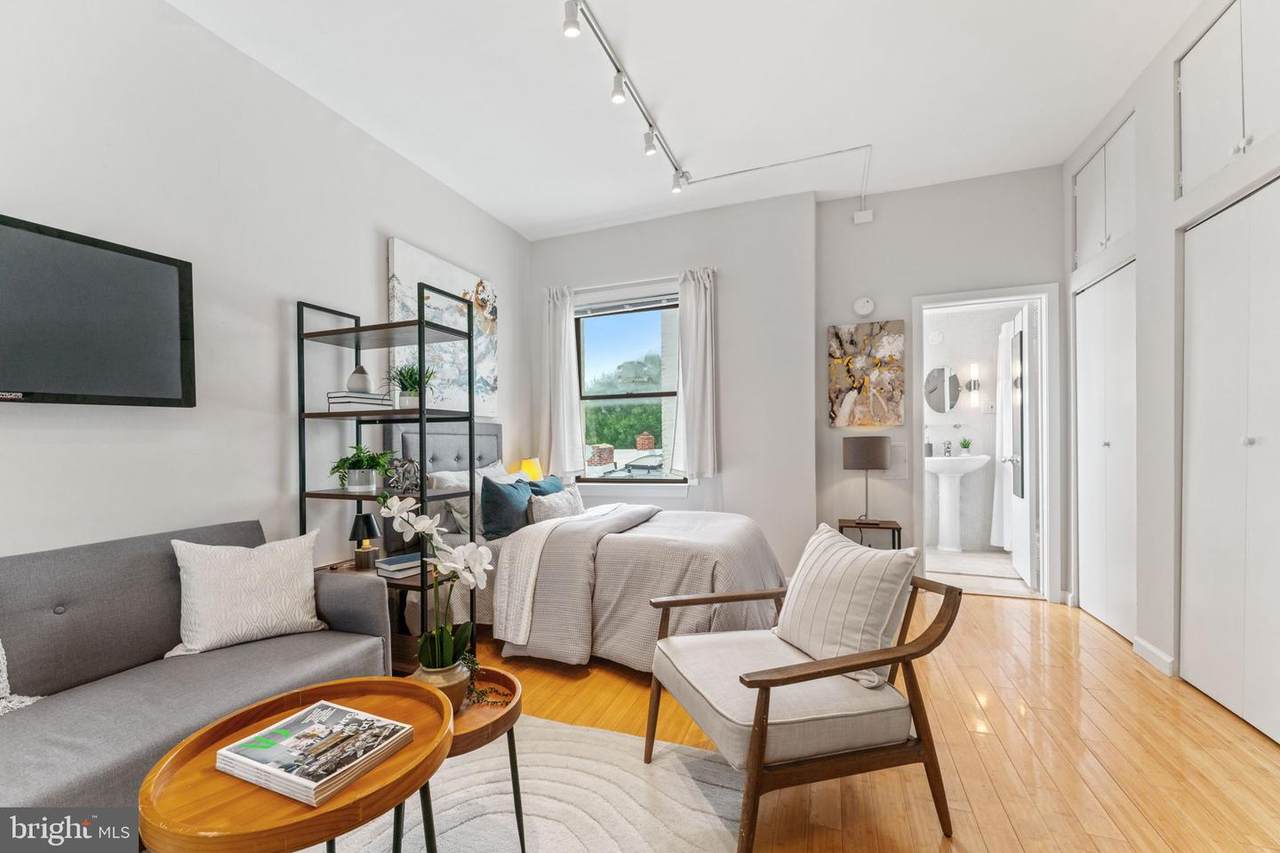1822 15TH Street - Photo 1