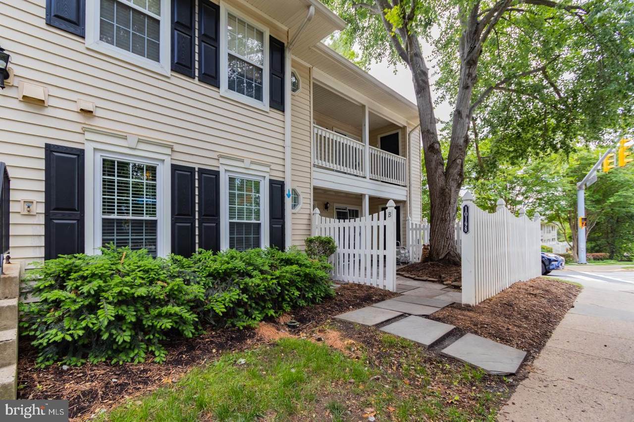 10198-B Ashbrooke Court - Photo 1