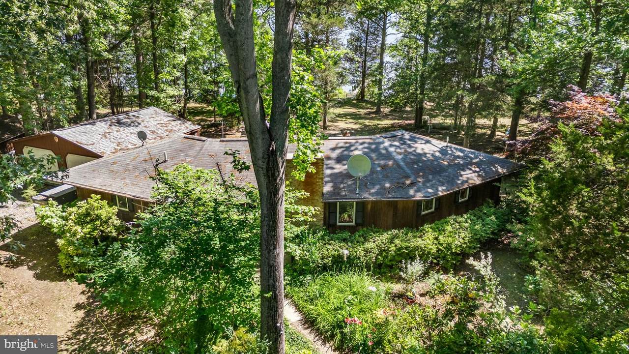 9545 Moores Point Place - Photo 1