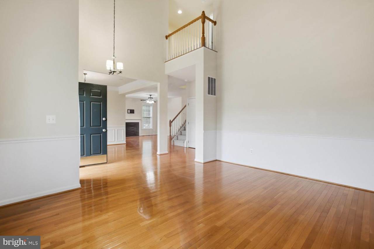 https://bt-photos.global.ssl.fastly.net/brightmls/1280_boomver_2_804922617900-2.jpg