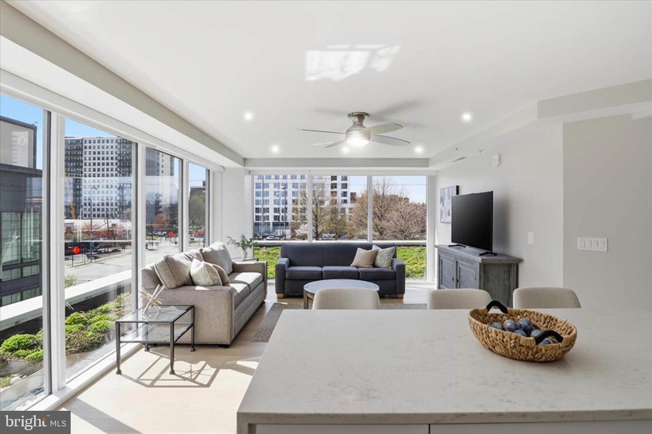 925 Fairfax Street - Photo 1