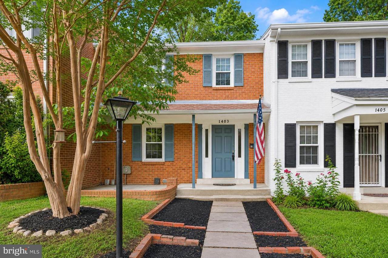 1403 Deerfield Lane - Photo 1