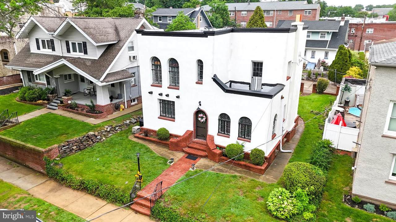 427 Hartel Avenue - Photo 1
