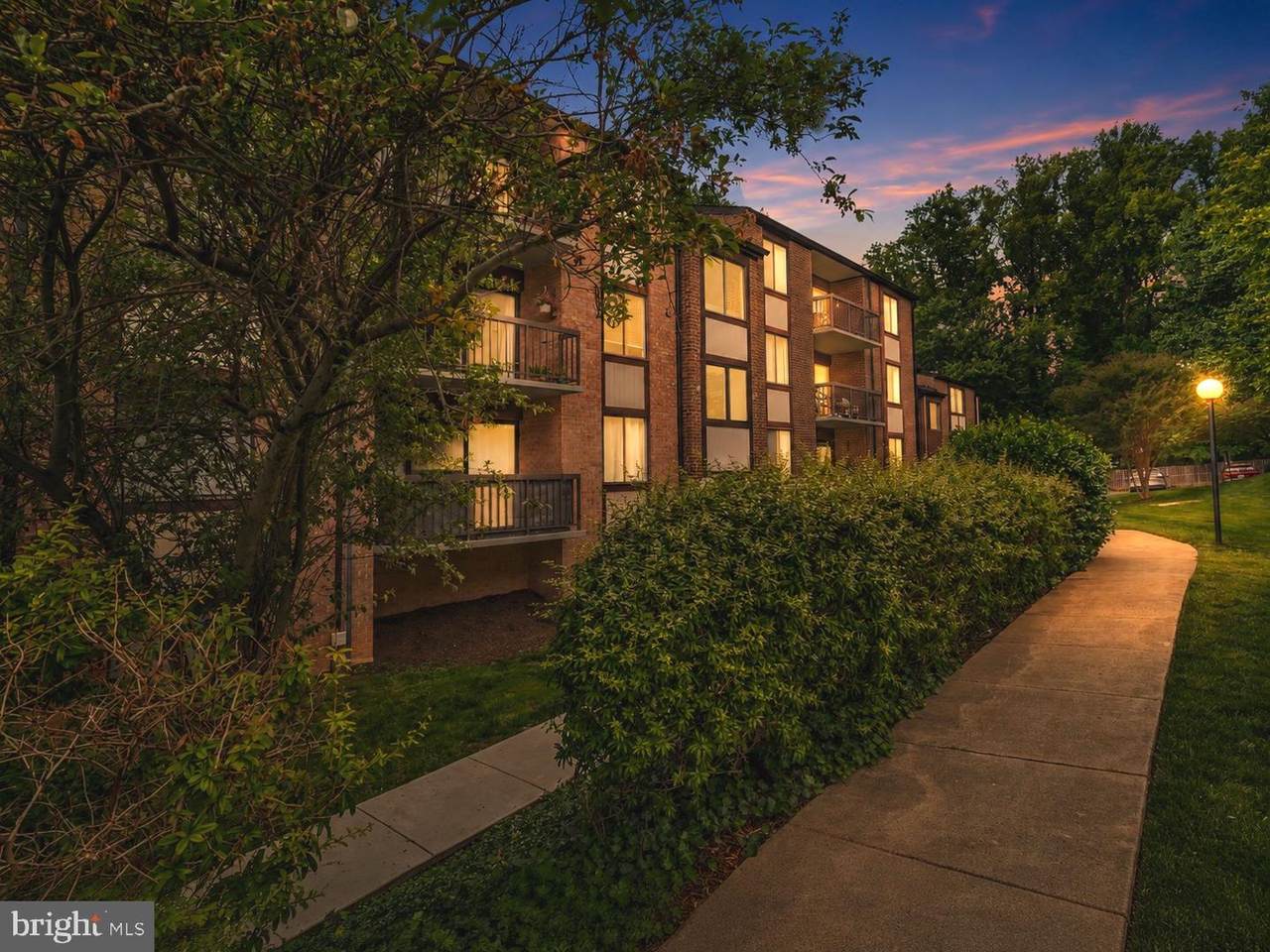 9702 Kingsbridge Drive - Photo 1