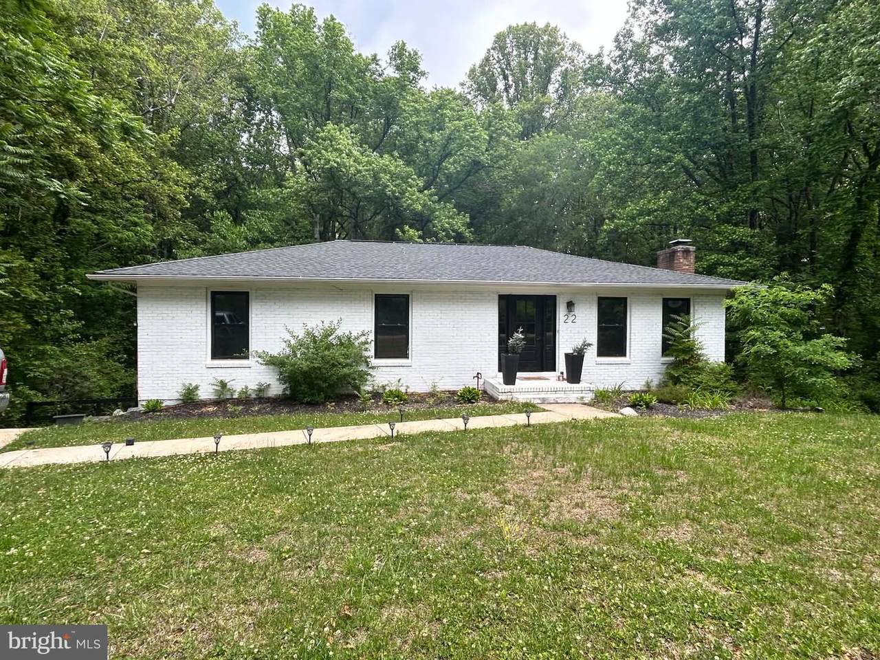 22 Williams Drive - Photo 1
