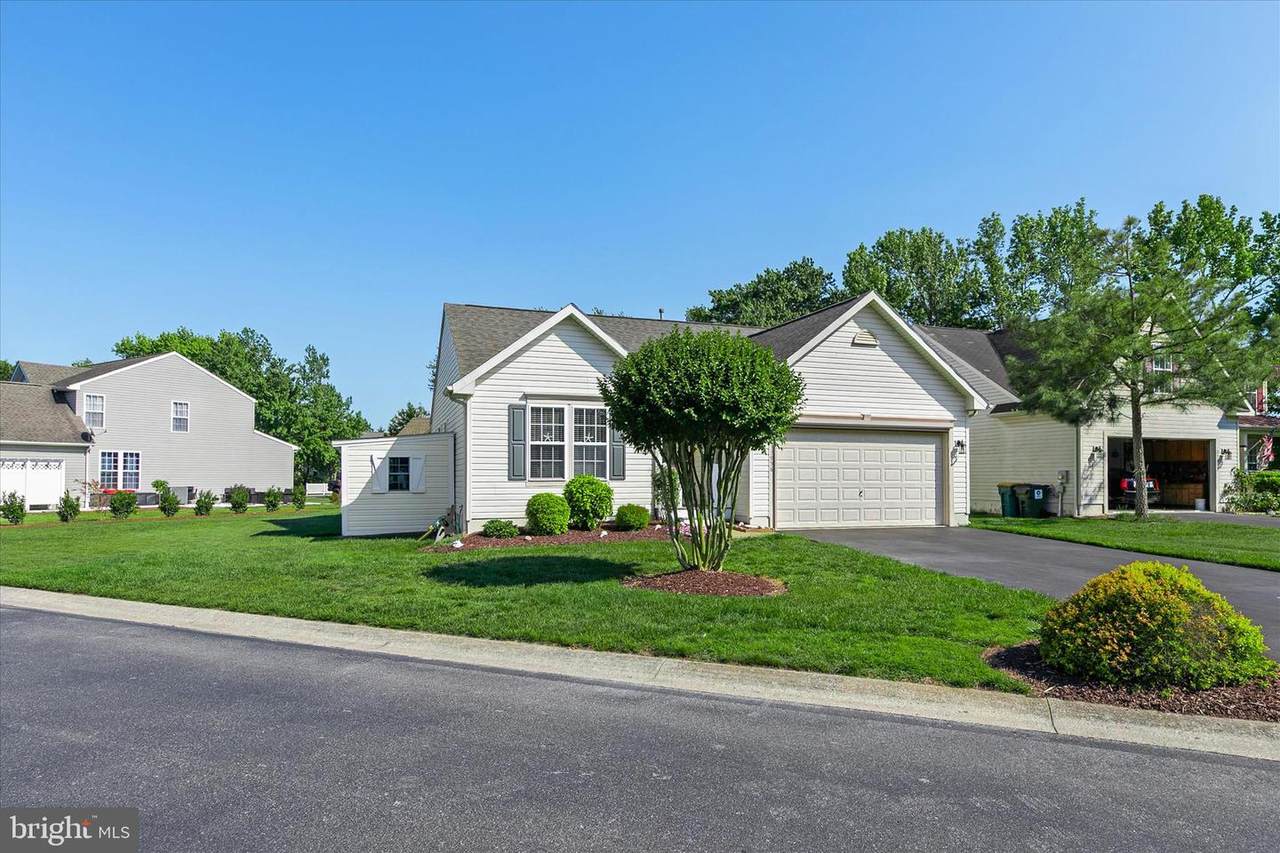 37956 William Chandler Boulevard - Photo 1