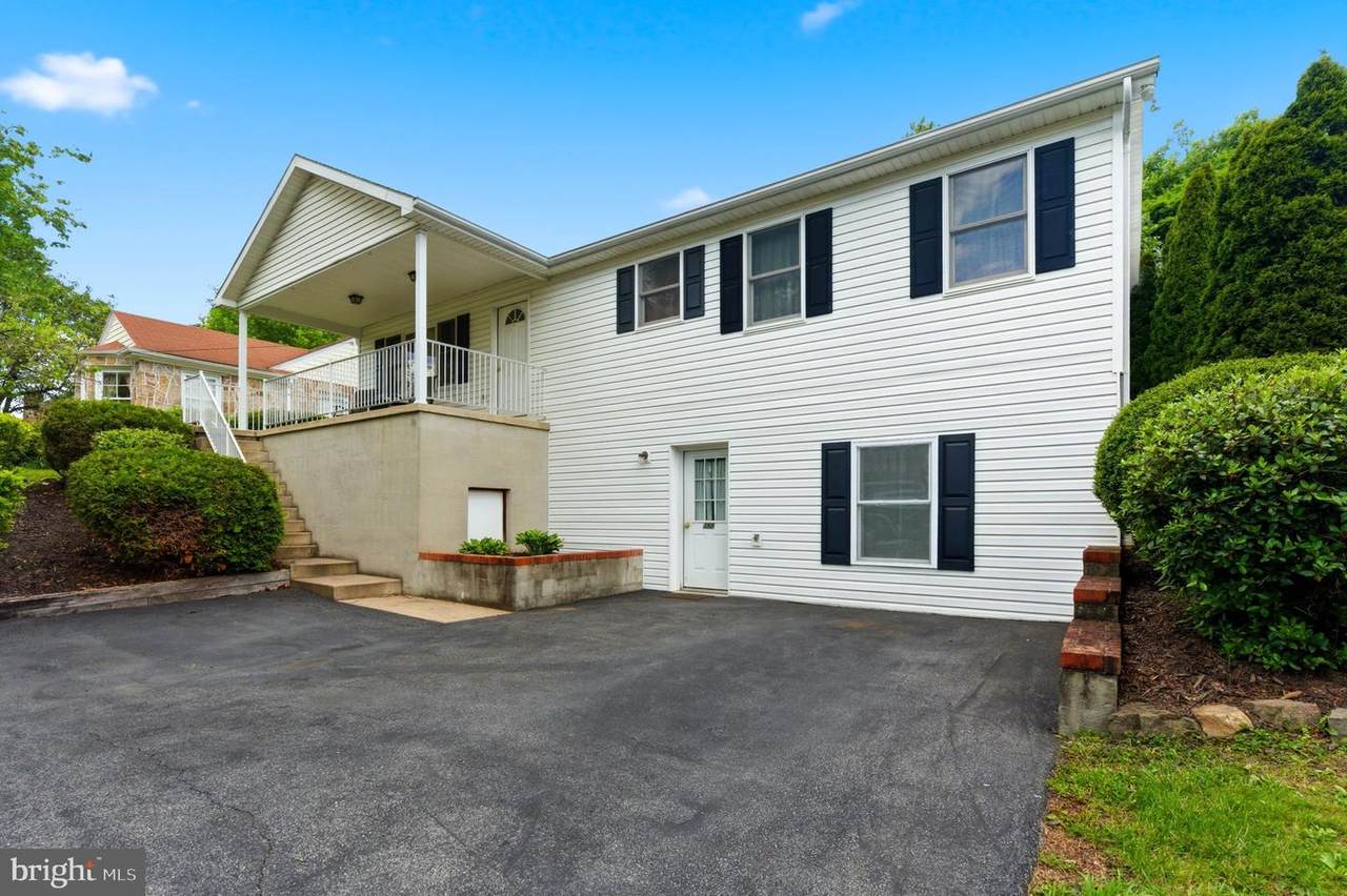488 Harrison Avenue - Photo 1