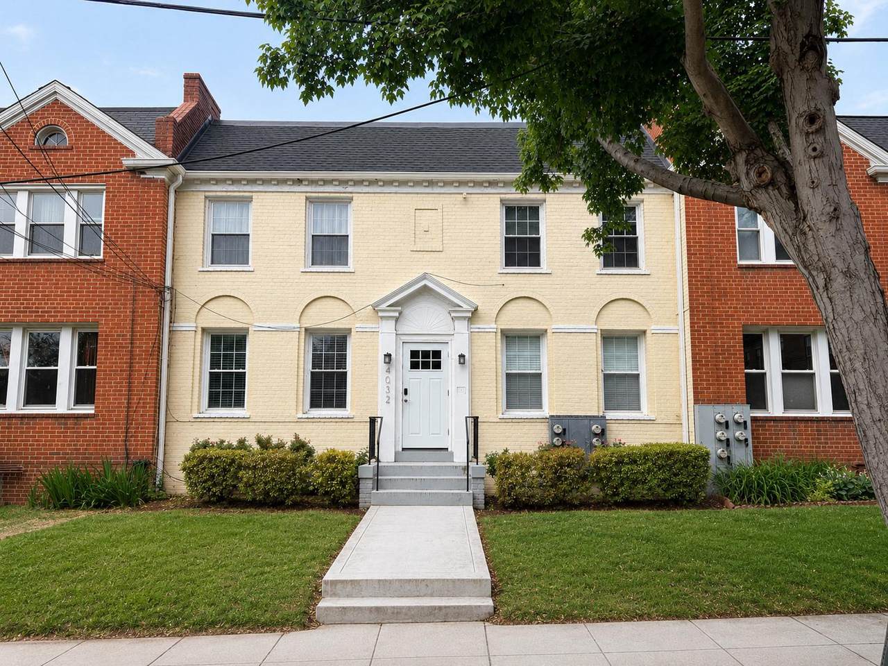 4032 8TH Street - Photo 1
