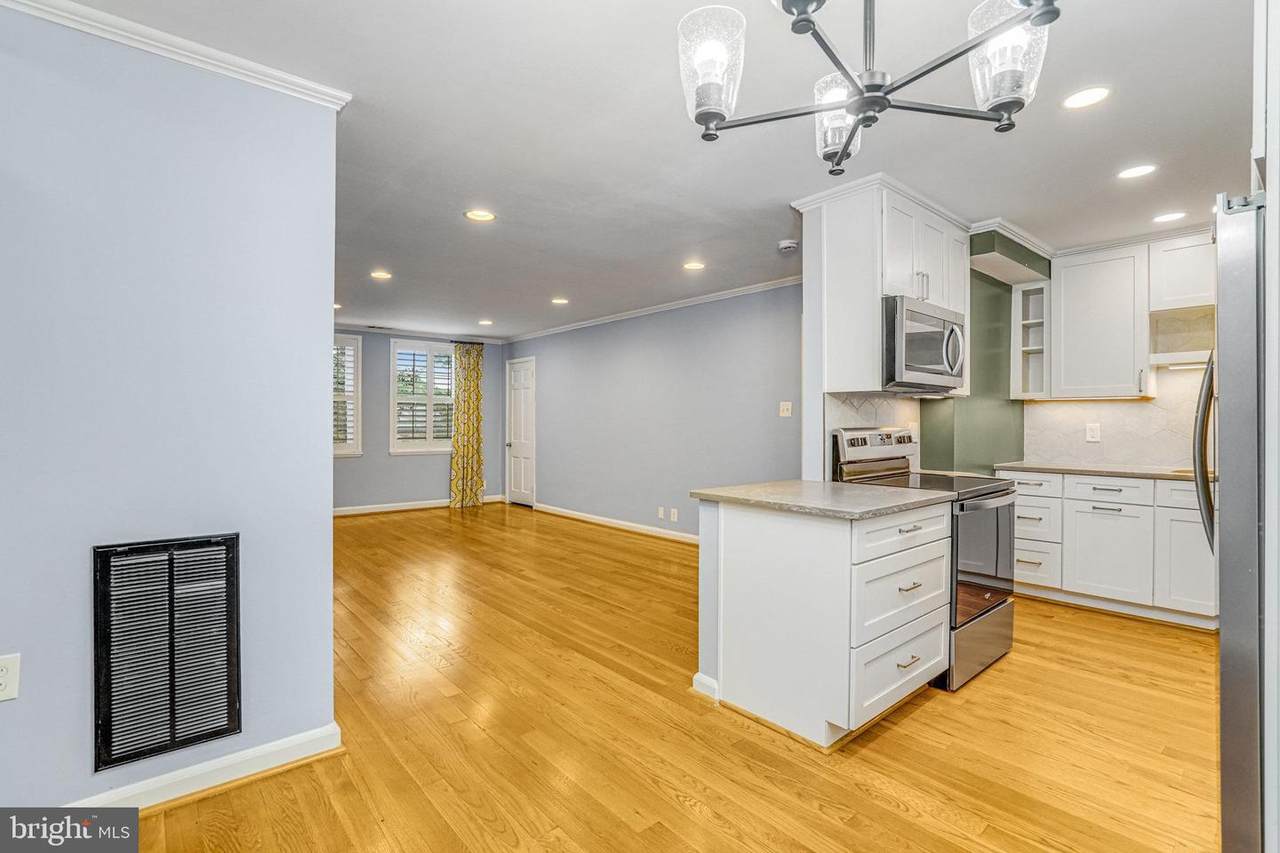 4801 31ST Street - Photo 1