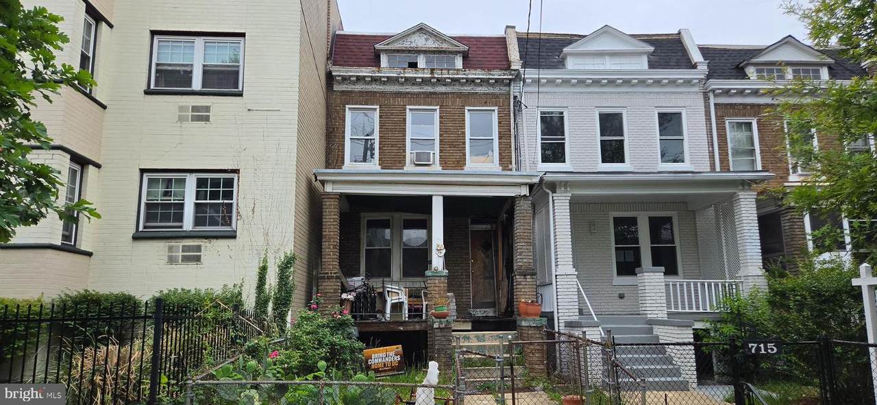717 Longfellow Street - Photo 1