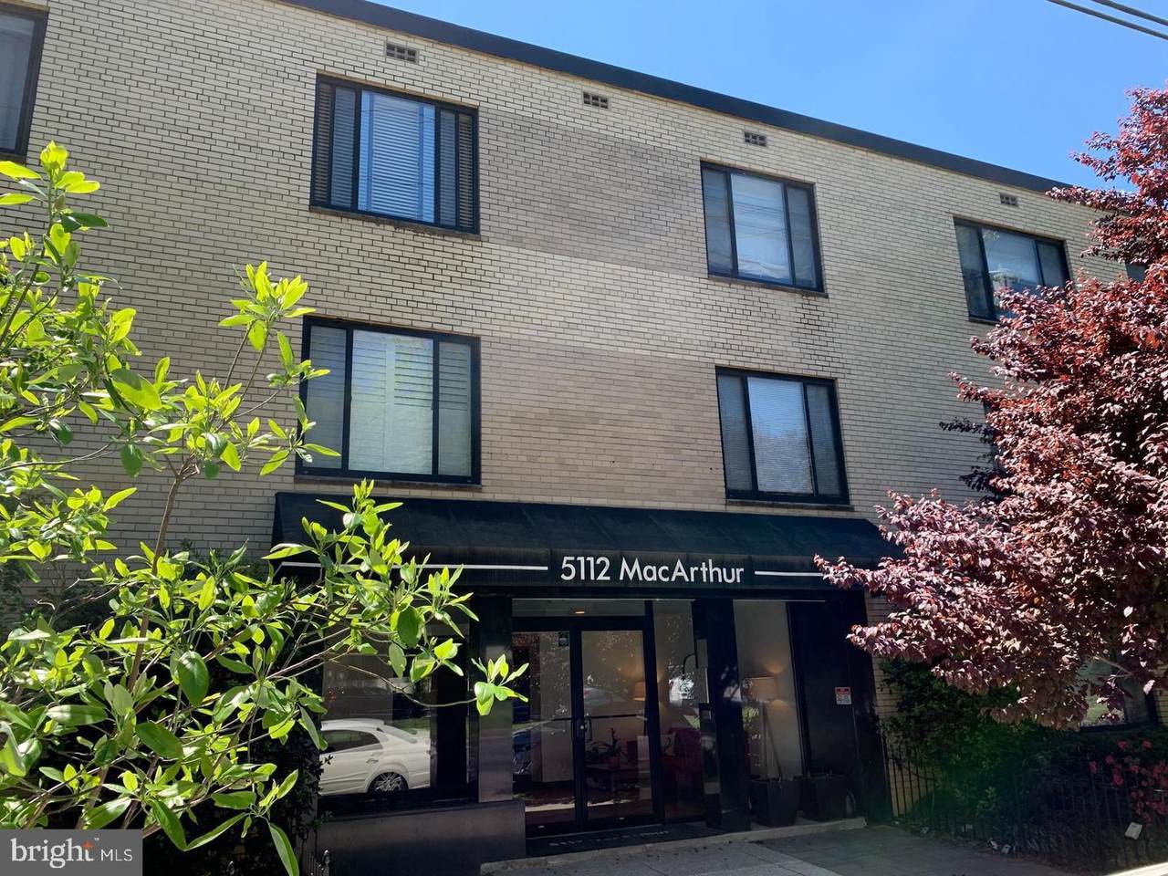 5112 Macarthur Boulevard - Photo 1