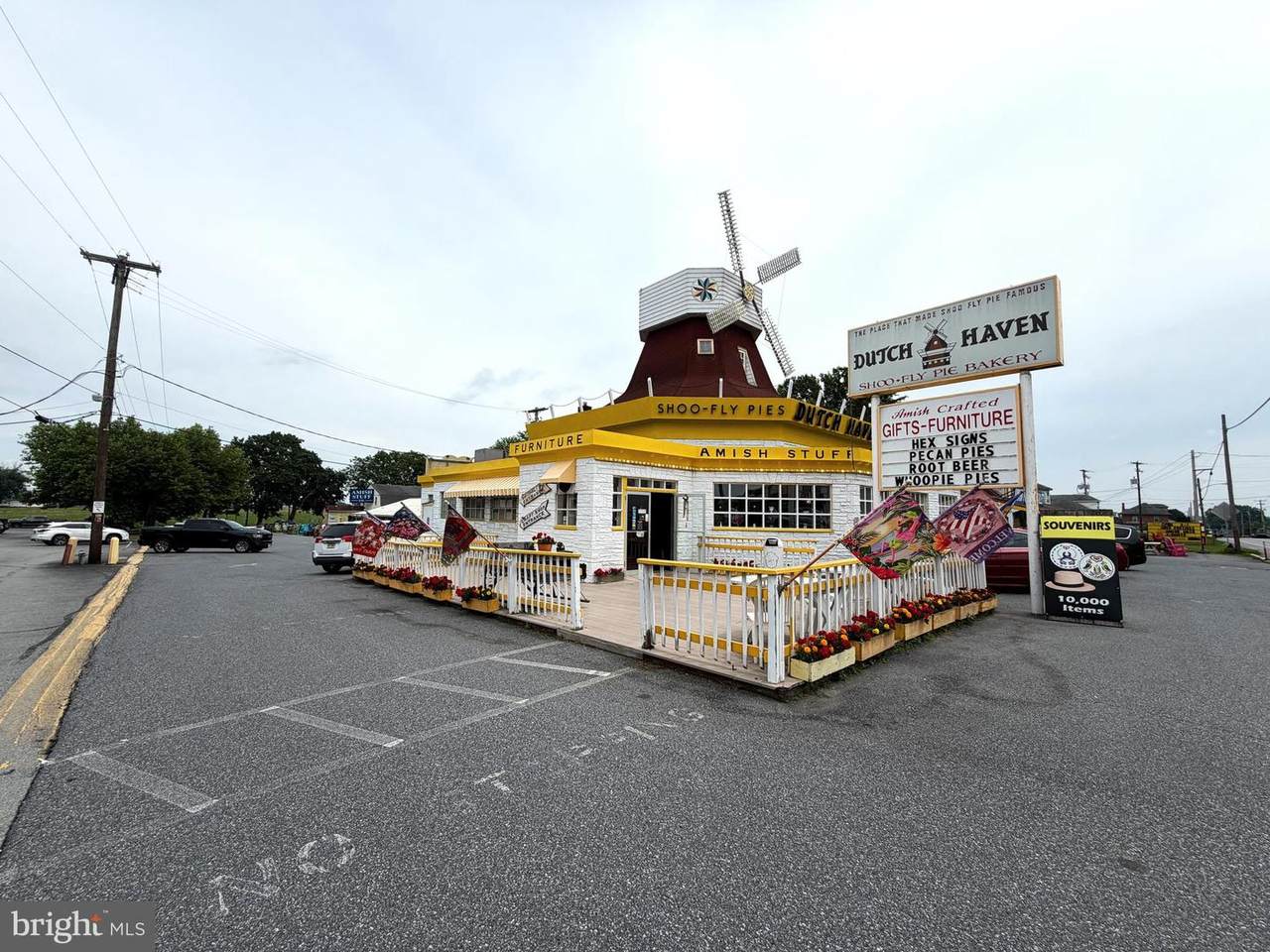 2857 Lincoln Highway E - Photo 1