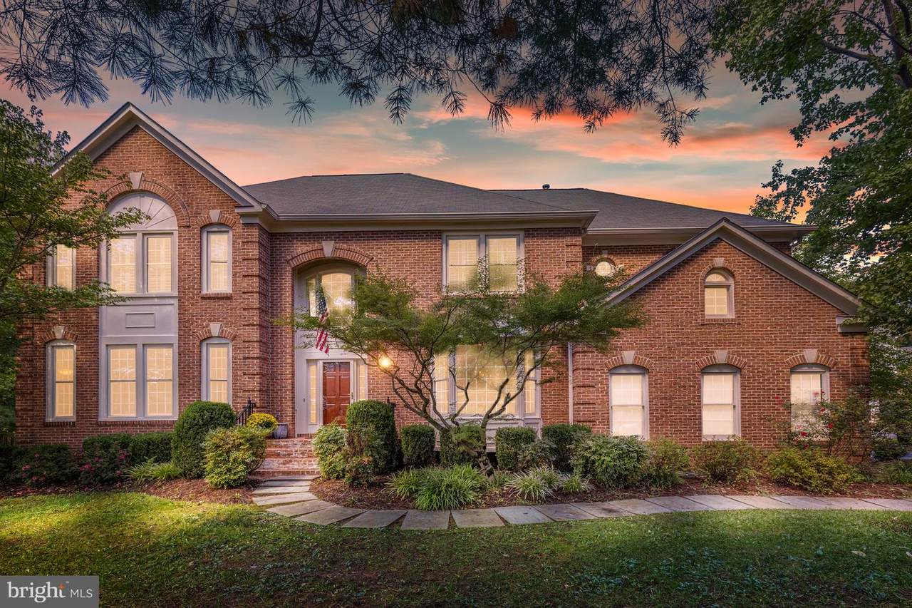 1104 Safa Street - Photo 1
