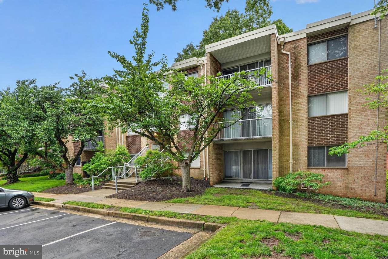 2911 Charing Cross Road - Photo 1