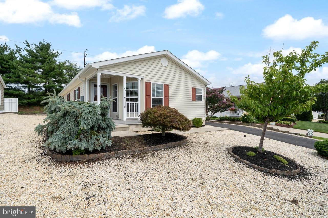 48 Fort Lee Drive - Photo 1