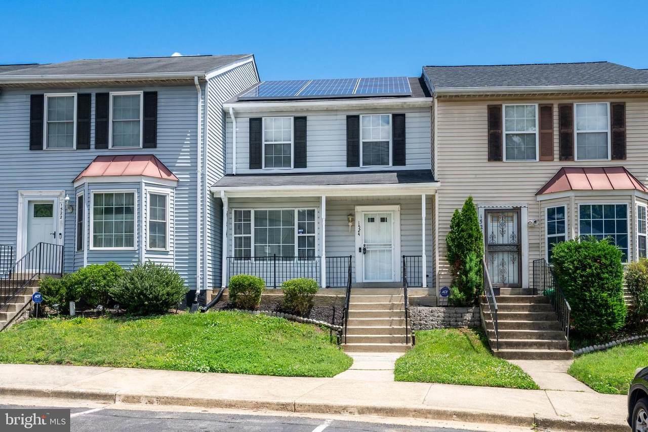 1524 Karen Boulevard - Photo 1