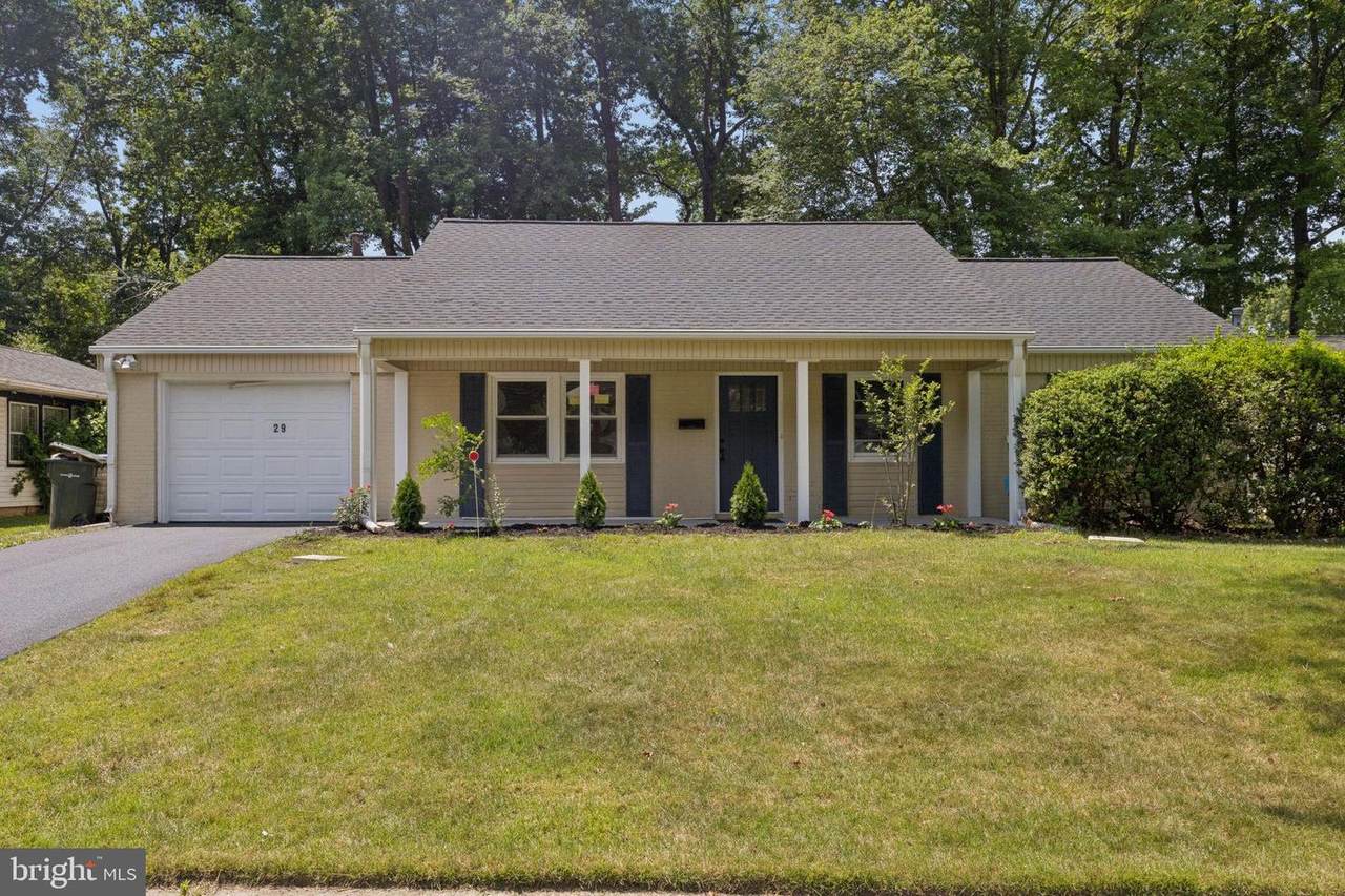 29 Executive Lane - Photo 1