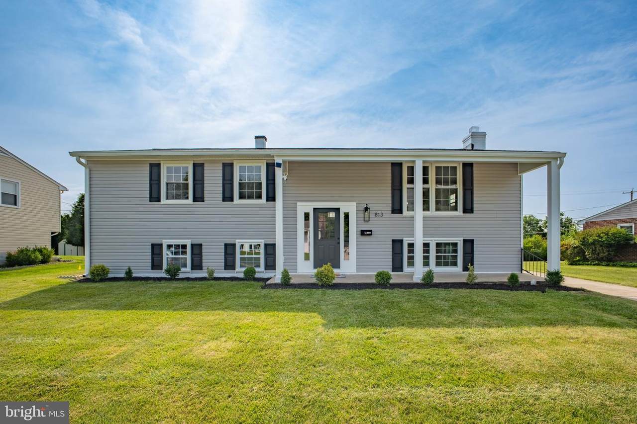 813 Branford Circle - Photo 1