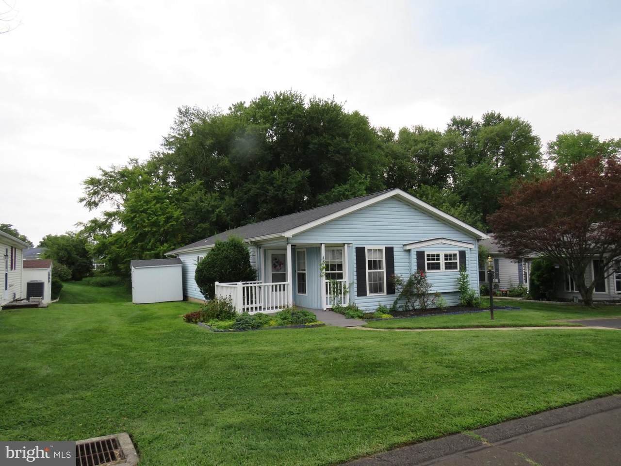 481 Goldenrod Crossing - Photo 1