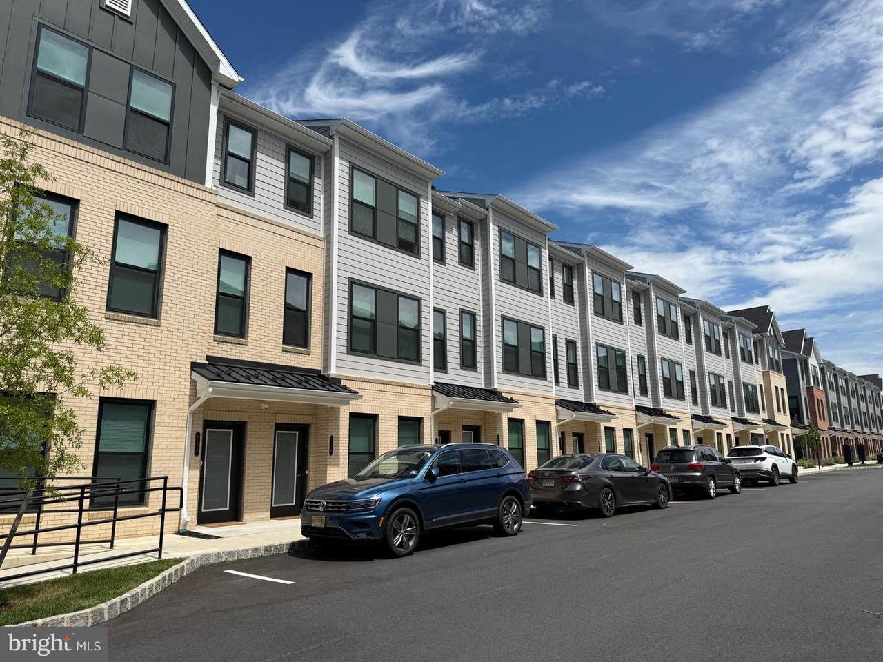 701 Parker Blvd - Photo 1