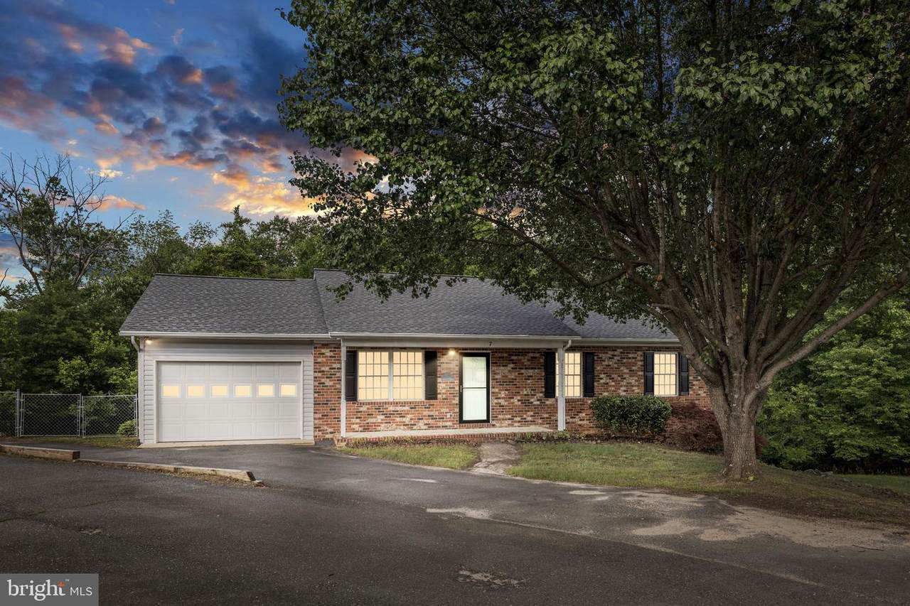 7 Payton Court - Photo 1