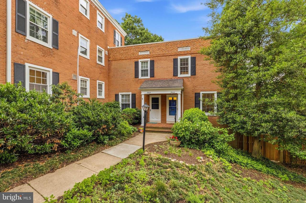 2909 Dinwiddie Street - Photo 1