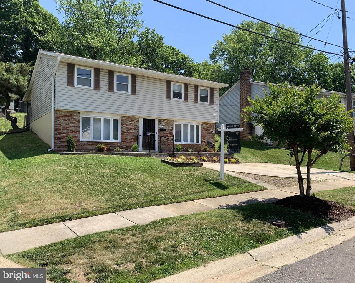 7950 Dellwood Avenue - Photo 1