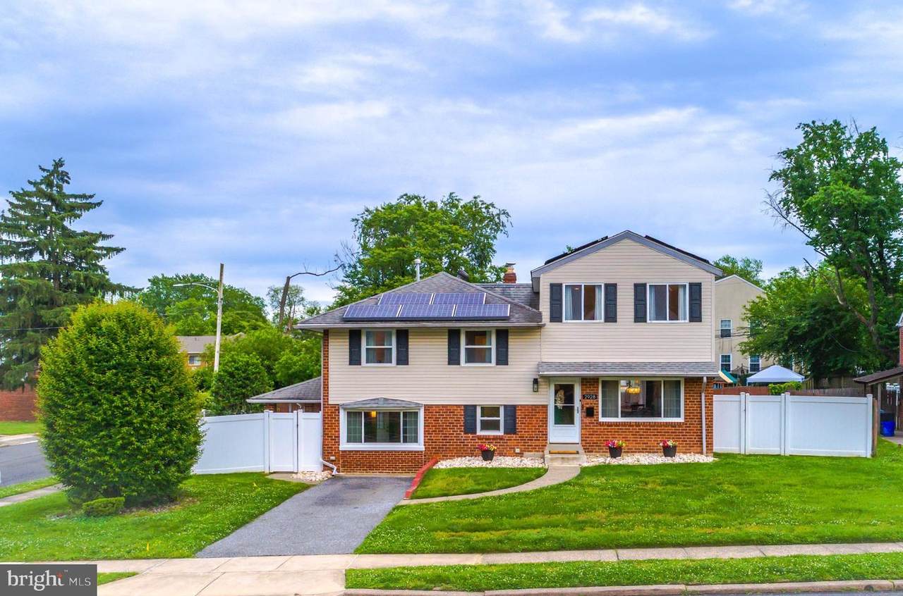 2928 Larkspur Lane - Photo 1