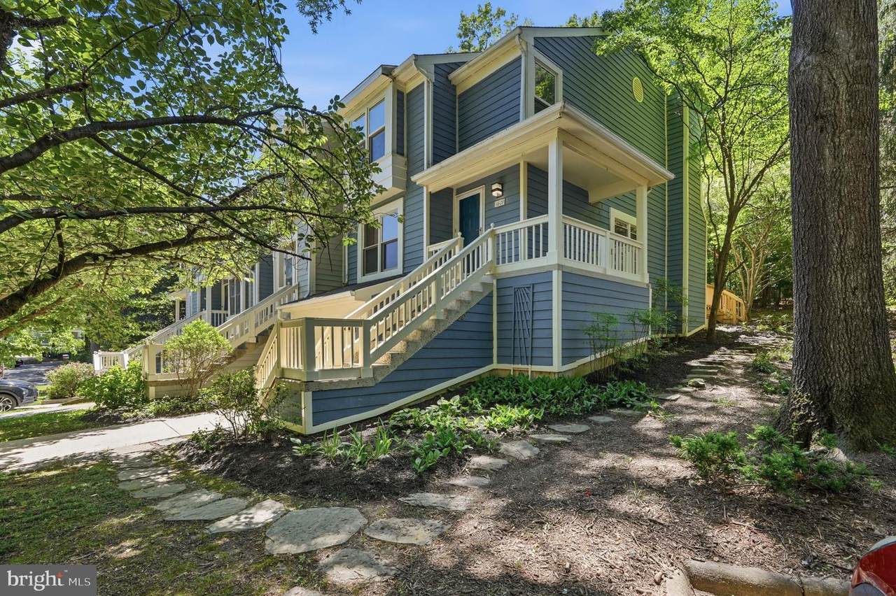1609 Oak Spring Way - Photo 1